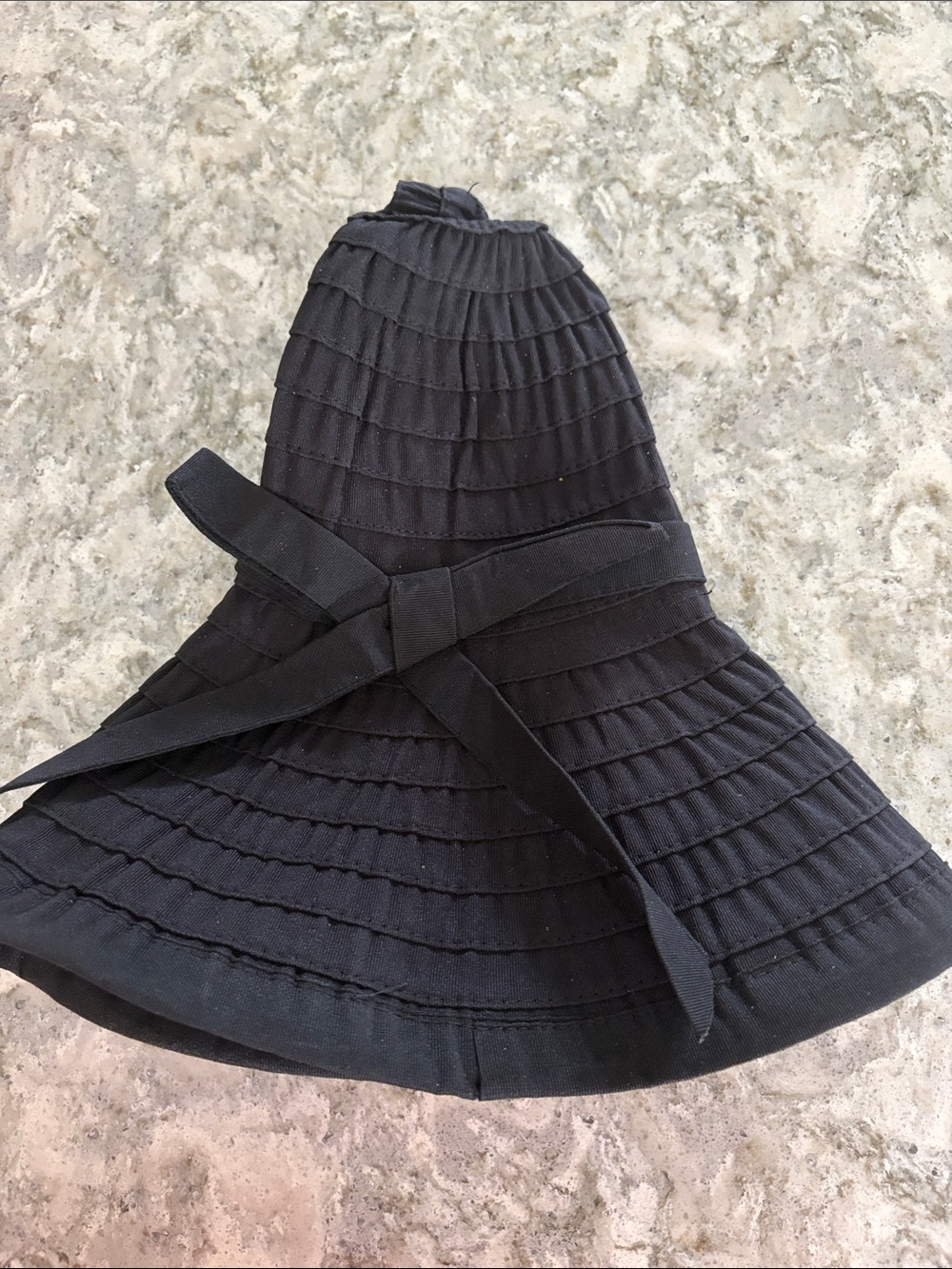 Black Wide-Brim Cloth Sun Hat with Bow - Picture 5 of 5